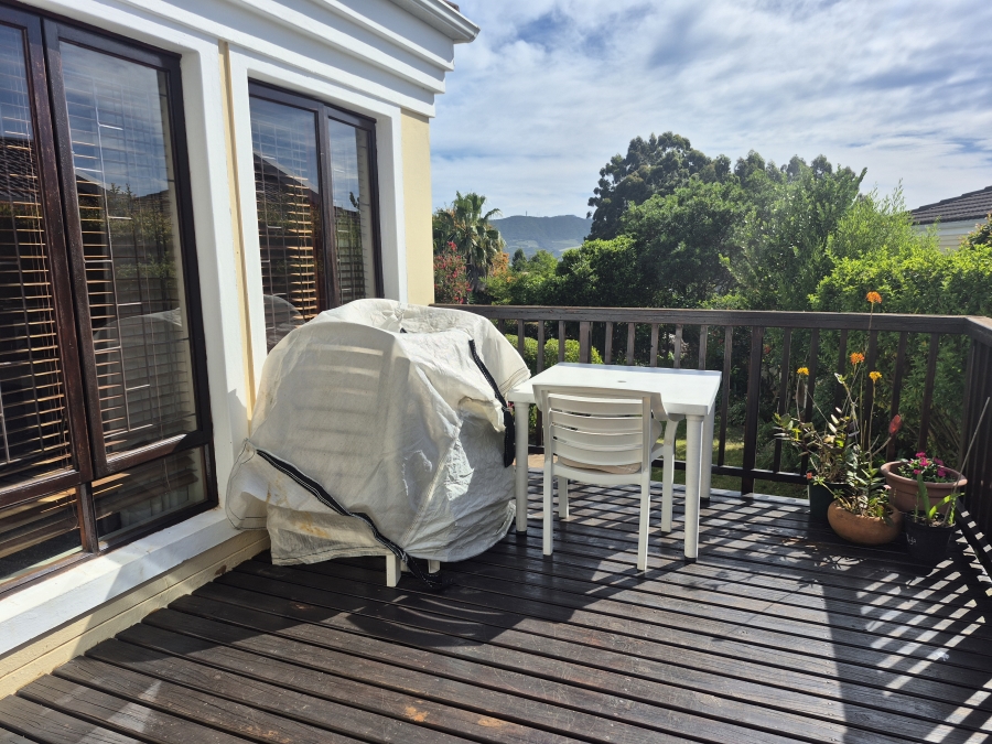 3 Bedroom Property for Sale in Hunters Estate Western Cape